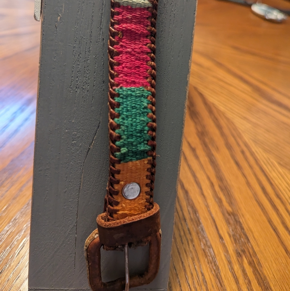Vintage woven multicolored belt